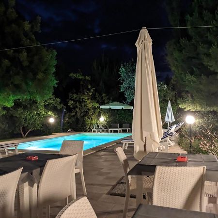 Verdeblu Torre Suda Bagian luar foto